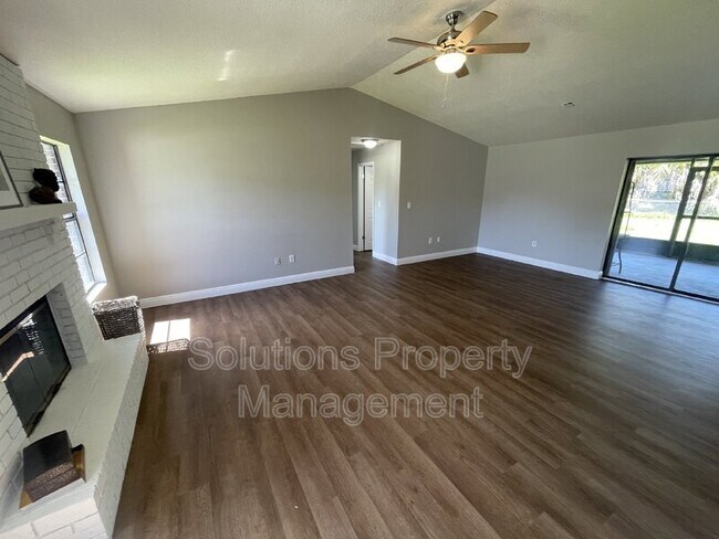 Building Photo - 1270 Gustrow Ave NW