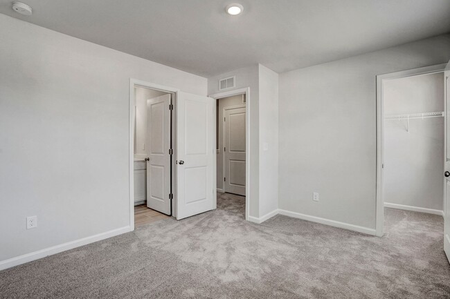 Building Photo - BRAND NEW TOWNHOME Available now, Depot 49...