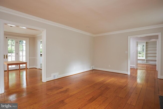 Building Photo - 5306 Albemarle St