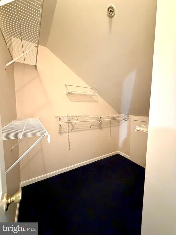 Building Photo - 540 Bridgeport Pl