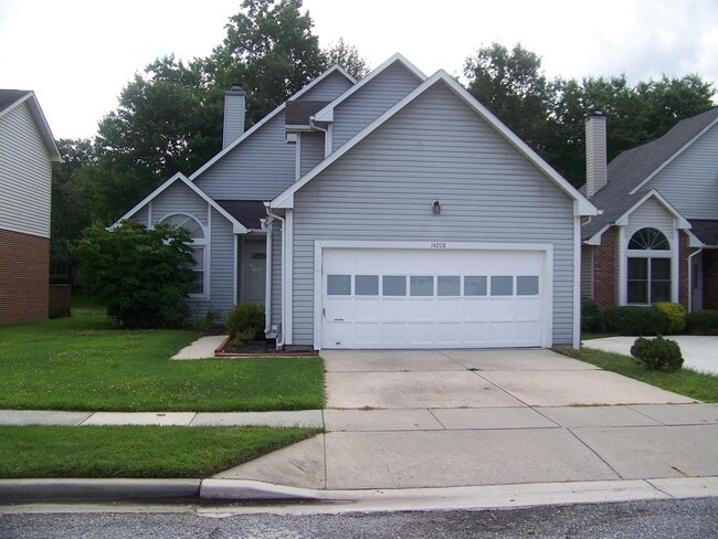 Building Photo - 14208 Greenview Dr