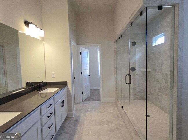 Building Photo - 440 Winding Rose Dr