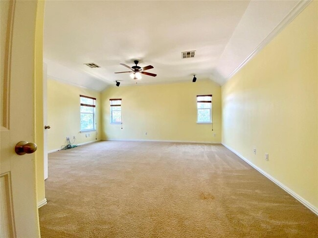 Building Photo - 303 Kati Ln