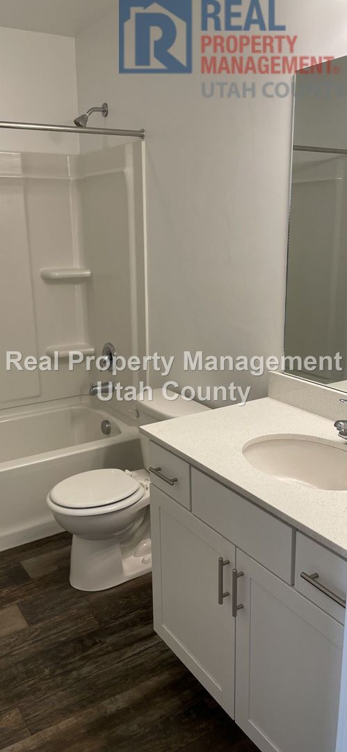 Building Photo - 487 S Fox Chase Ln