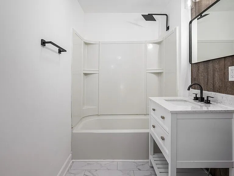 Building Photo - 1112 Hyman St