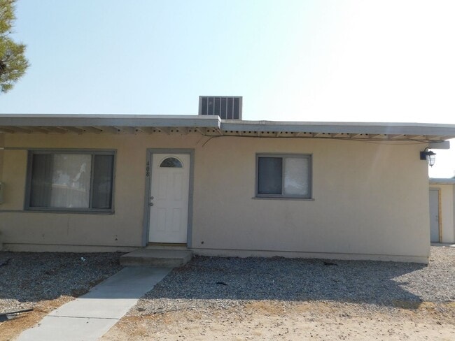 Primary Photo - 408 Sahara Dr