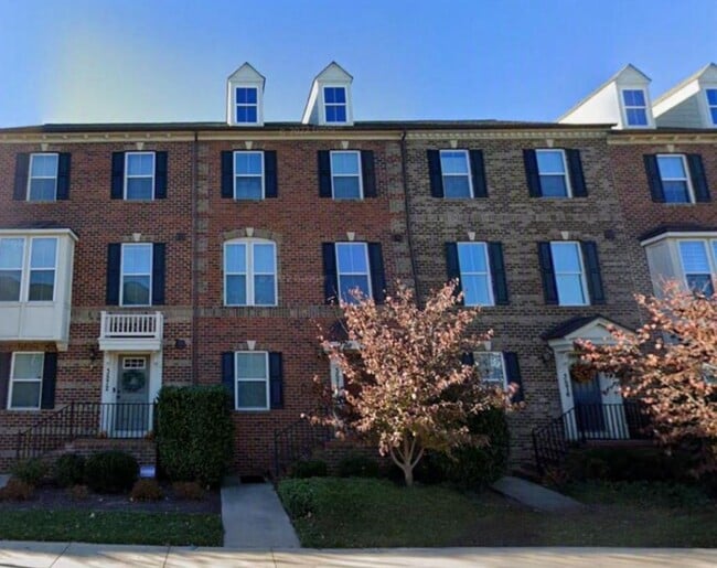 Building Photo - 3574 Sprigg St S