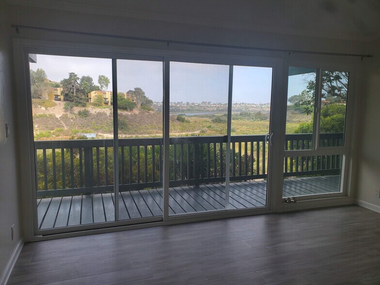 Building Photo - 741 Amigos Way