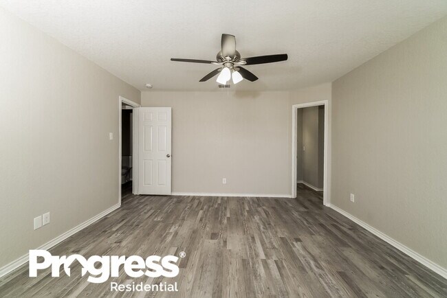 Building Photo - 659 Northlake Dr