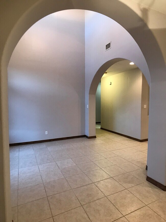 Building Photo - 3Bed/2.5Bath Edinburg TX Home For Rent ( Oakland Village )