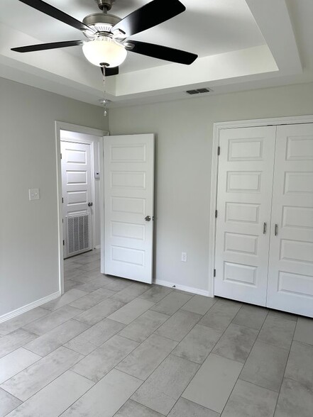 Building Photo - 308 Uva Ln
