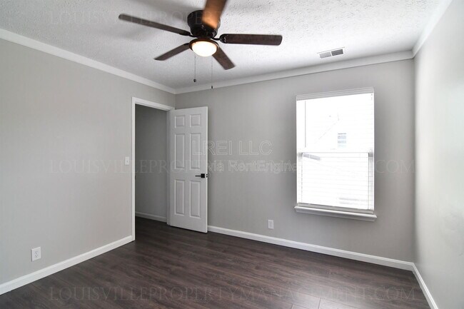 Building Photo - 1423 E Breckinridge St