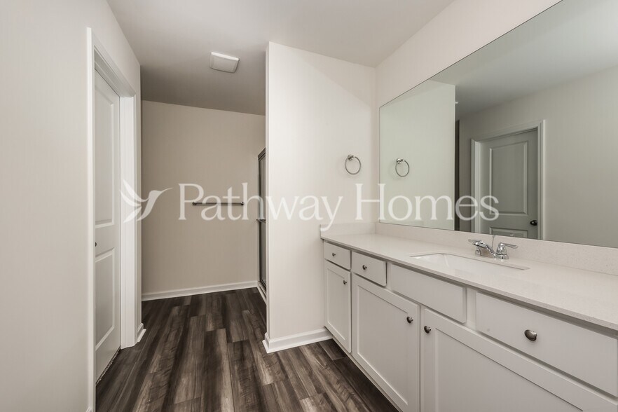 Building Photo - 202 Wild Daisy Wy