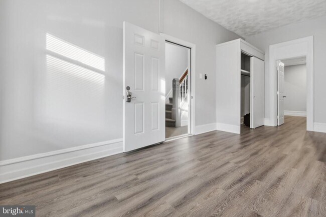 Building Photo - 3545 N 11th St