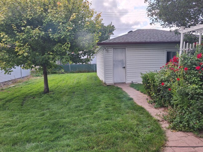 Building Photo - 29267 Ursuline St