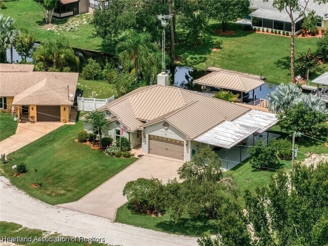 Building Photo - 105 Fern Ct