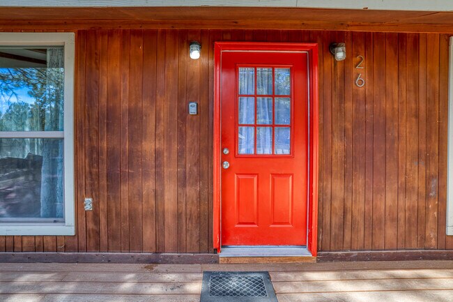 Building Photo - 26 N Debonaire Ct