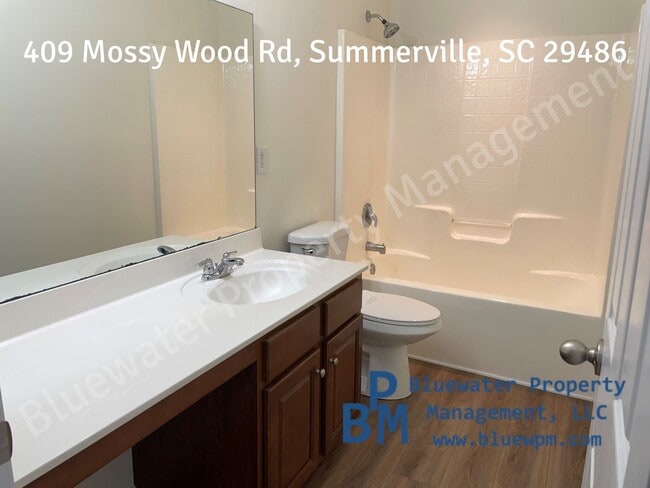 Building Photo - 409 Mossy Wood Rd