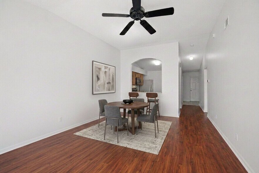 Building Photo - 13307 Ashbark Ct