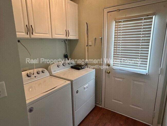 Building Photo - 4417 Crowfield Dr