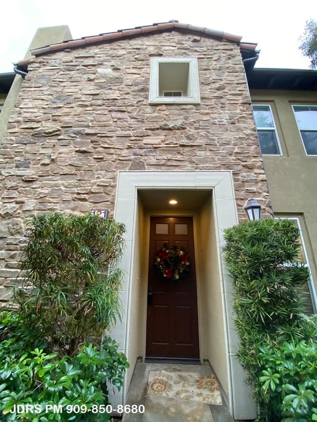 Primary Photo - Irvine Furnished 2 Bedroom Home