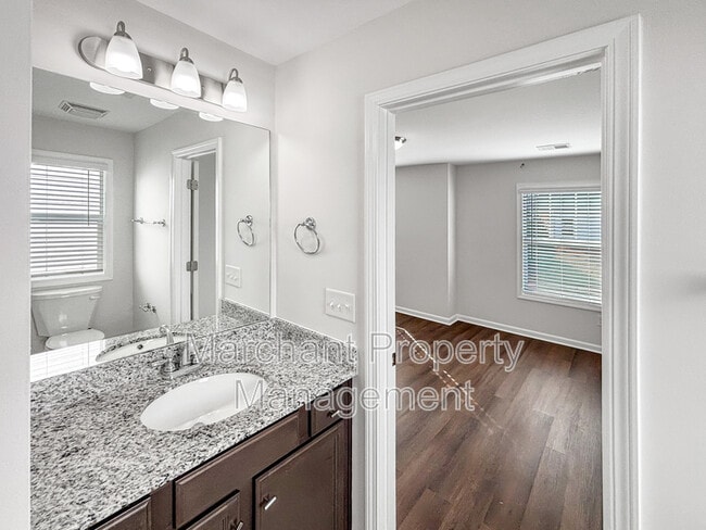 Building Photo - 6 Ashborne Ln