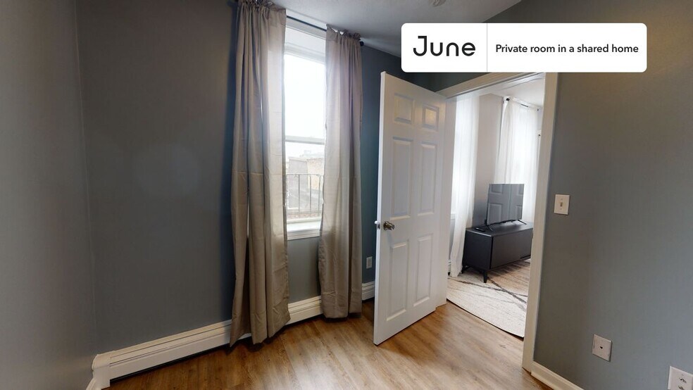 Building Photo - Room in Shared 3 bed/1 bath home in North End