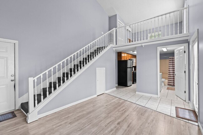 Building Photo - Charming Conway Loft Home – Quiet Country Living!