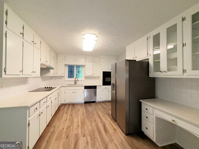 Building Photo - 315 Hardscrabble Rd