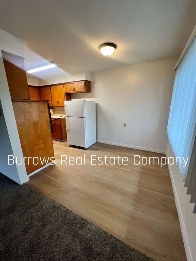 Primary Photo - Ventura - Two bedroom, one bath single sto...