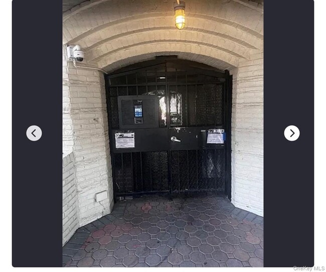 Building Photo - 21-28-28 35th St