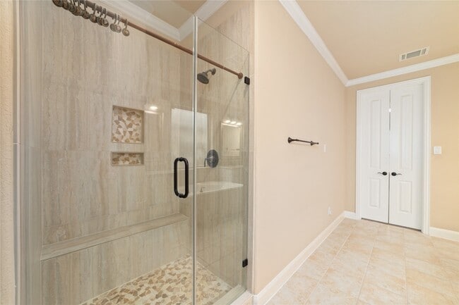Building Photo - 5618 Little Creek Ct