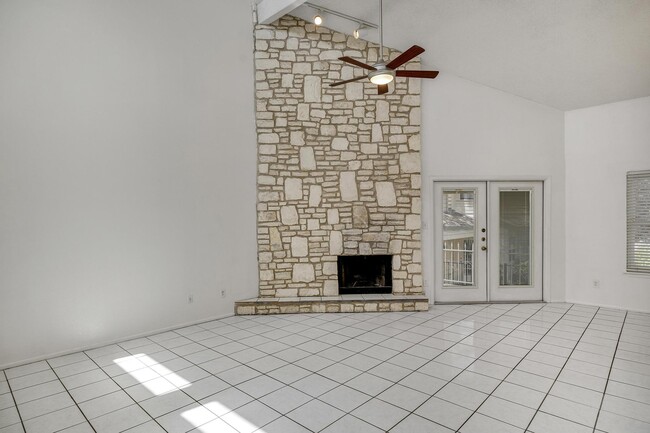 Building Photo - 8421 Echo Creek Ln