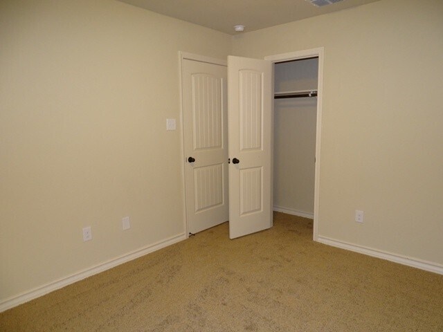 Building Photo - 6623 Mia Way