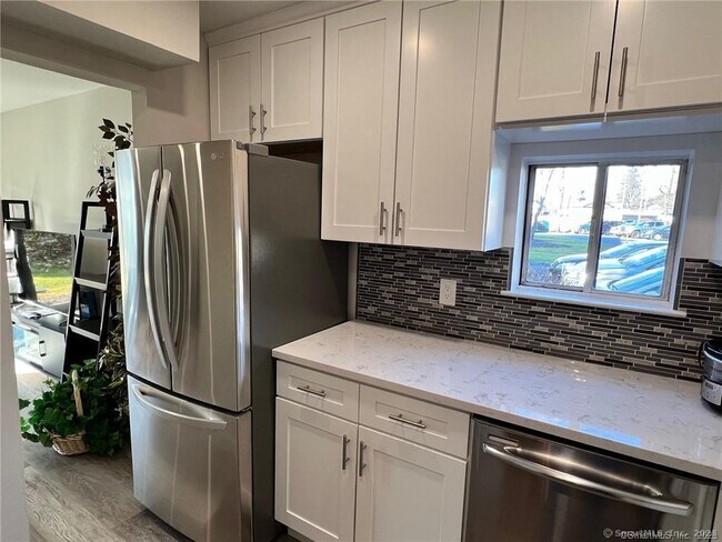 Building Photo - 47 Olcott Way