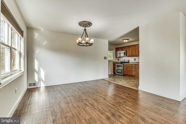 Building Photo - 6306 Yellowstone Dr