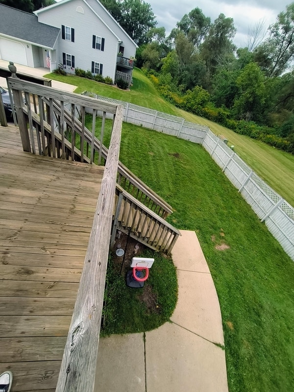 Building Photo - 2210 Valley Rd