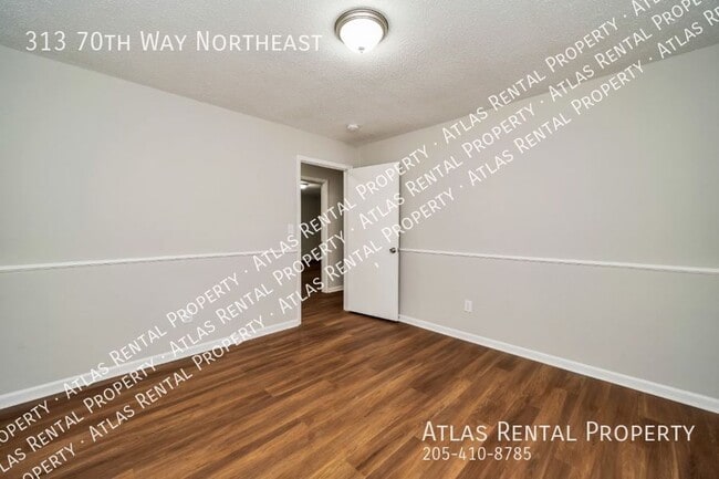 Building Photo - 313 70th NE Wy