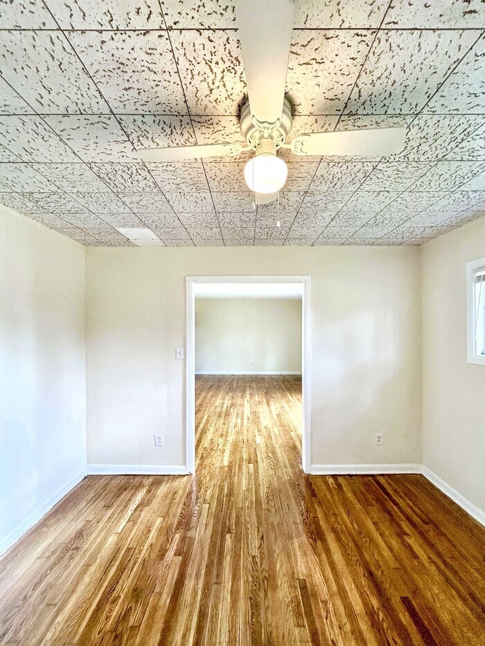 Building Photo - 921 Faye St