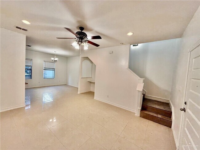 Building Photo - 15 Colorado St