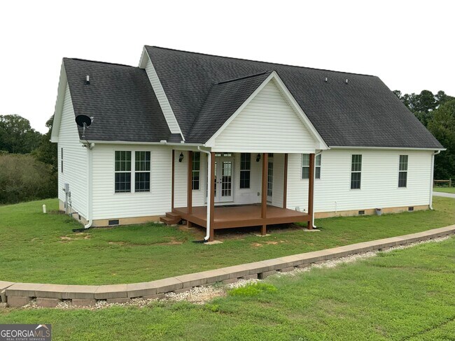 Building Photo - 135 Evans Rd