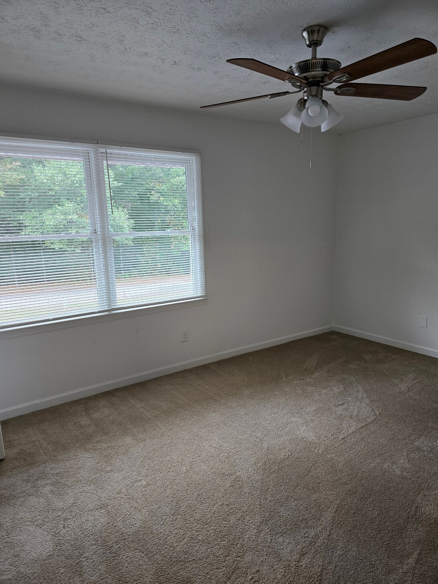 2nd bedroom - 4485 Golf Vista Cir