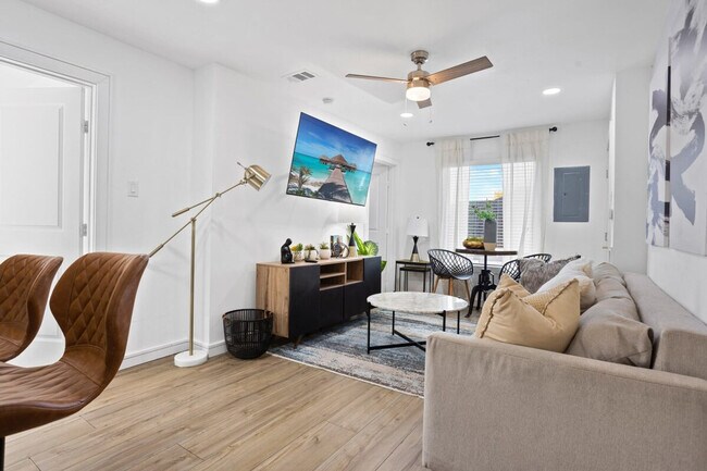 Building Photo - 2620 Arbor St