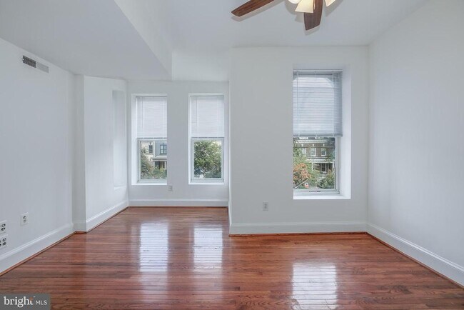Building Photo - 3002 13th St NW