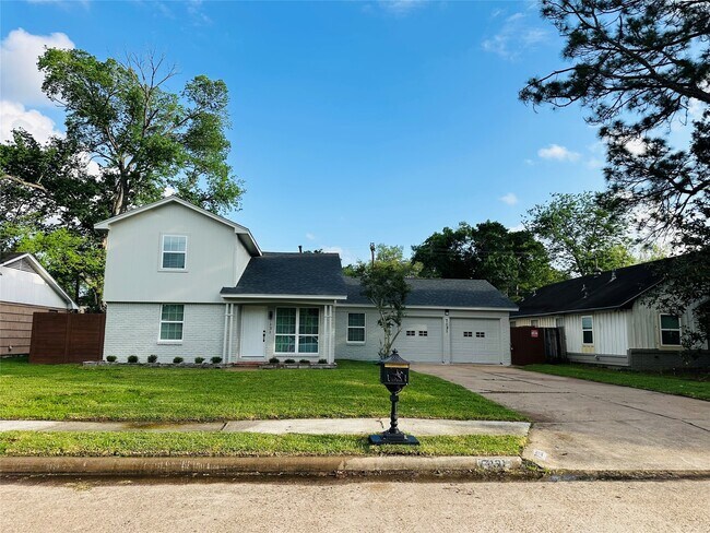 Building Photo - 7131 Carvel Ln