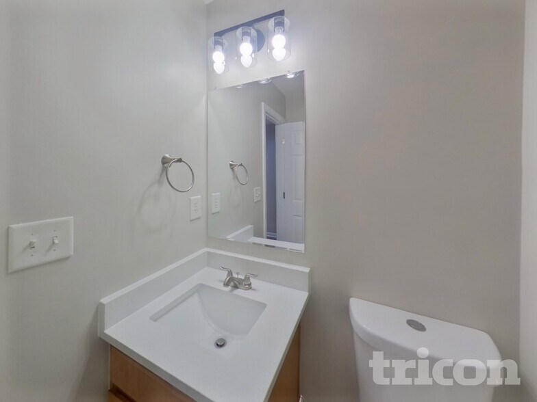 Building Photo - 1911 Kingstree Dr