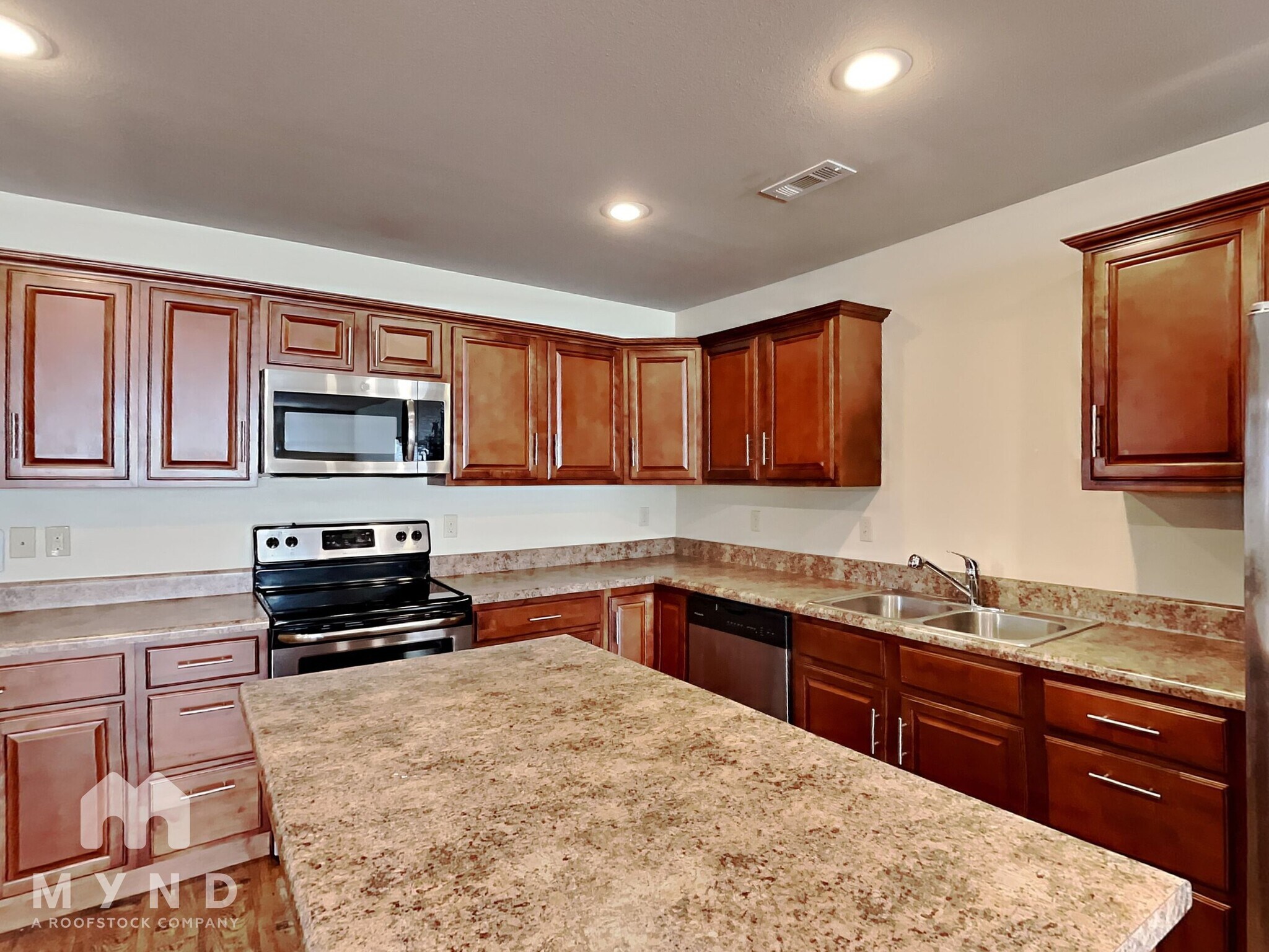 Building Photo - 311 E Thurman St