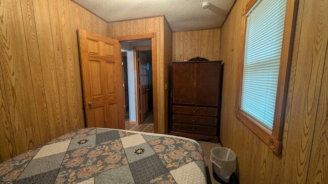 Building Photo - 1321 S Darling Dr NW