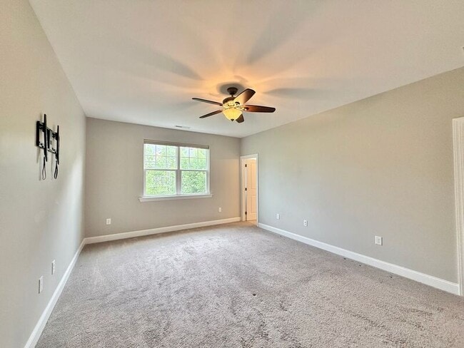 Building Photo - 414 Shale Creek Dr
