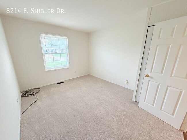 Building Photo - 8214 Shibler Dr